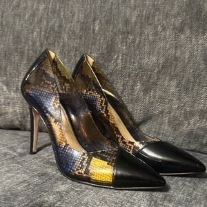 Jessica Simpson Black and Yellow Snakeskin Heels